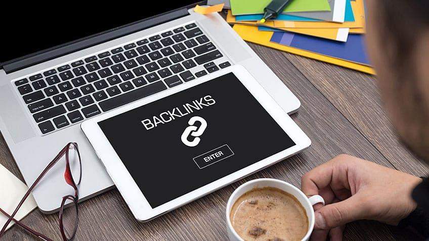 4)⁤ Build Quality Backlinks: Earning backlinks ⁤from reputable‍ websites is key to boosting your‍ sites authority and ​search rankings. Focus on creating high-quality, shareable content that naturally attracts backlinks. Additionally,⁣ consider‌ guest⁢ blogging and⁢ networking with ​influencers in ‌your industry to⁤ foster relationships that can lead⁣ to valuable link-building opportunities